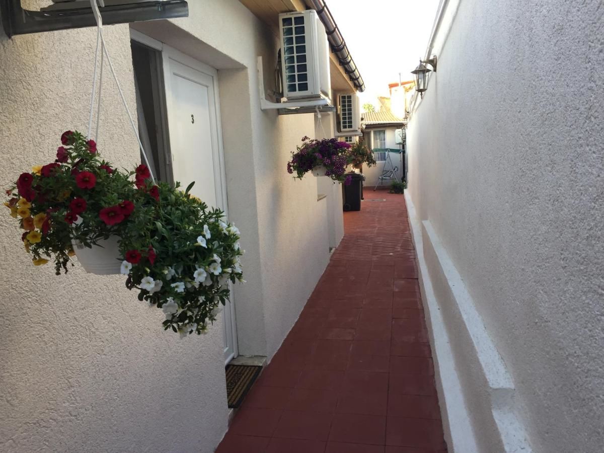 Гостевой дом Casa Nicholas Констанца-19